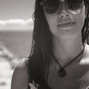 Meet your Posher, Sarina